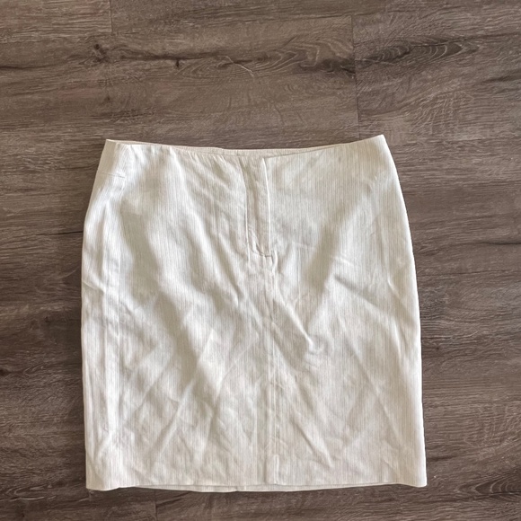Theory skirt - Picture 1 of 4